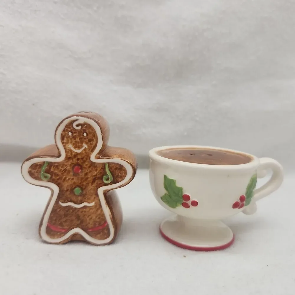 Salt & Pepper Shakers Ceramic CTW Home Collection Gingerbread Man Cup Of Coffee